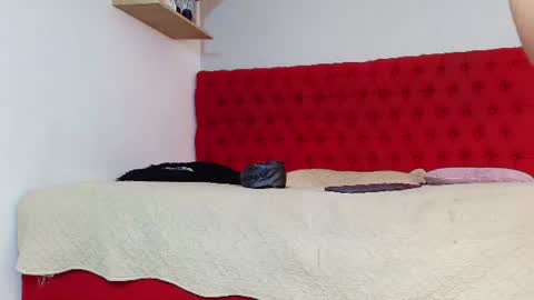 Snapshot of cristina_aznar chatting on 06/23/26, 12:47 Cris online show from 06/23/26, 12:47
