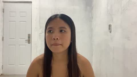Snapshot of cristinalanterman chatting on 08/07/26, 11:45 Mia online show from 08/07/26, 11:45