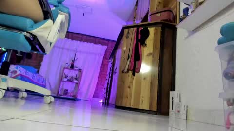 Snapshot of cristinavanegas chatting on 05/06/26, 11:21 Julieta online show from 05/06/26, 11:21
