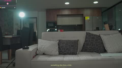 Snapshot of cristinavegas chatting on 11/11/25, 11:10 ....... online show from 11/11/25, 11:10