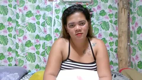 Snapshot of cristine316 chatting on 02/19/25, 10:23 cristine316 online show from 02/19/25, 10:23