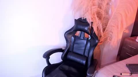 CristineRain online show from 07/03/26, 06:53