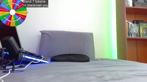 Snapshot of cristo_master chatting on 11/18/25, 06:56 Tell me God independent model show your respect at all times online show from 11/18/25, 06:56