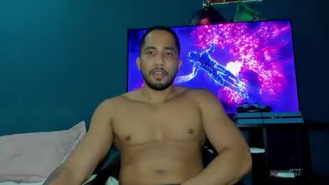 Snapshot of cristobal12cock chatting on 07/15/26, 12:16 Cristian online show from 07/15/26, 12:16
