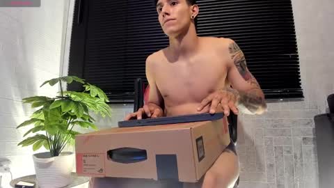 Snapshot of cristopher23_ chatting on 02/28/25, 08:18 cristopher23 online show from 02/28/25, 08:18