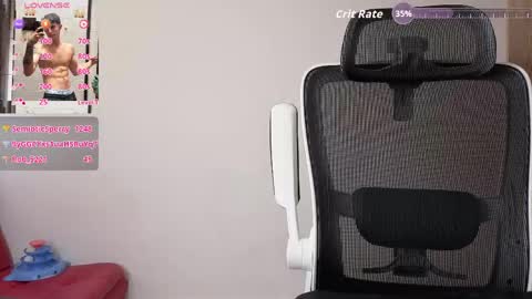 Snapshot of cristopher23_ chatting on 04/19/26, 06:10 cristopher23 online show from 04/19/26, 06:10