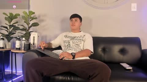 Cristopher online show from 04/08/26, 11:43