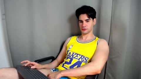 Snapshot of cristopher_vega182 chatting on 12/04/25, 10:51 cristopher online show from 12/04/25, 10:51