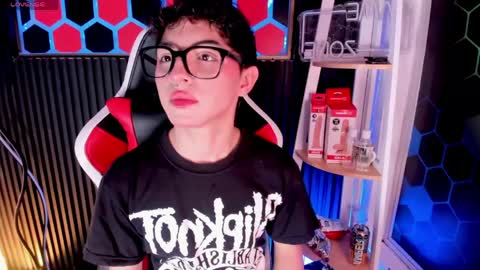 Cristopher  online show from 04/30/26, 08:57