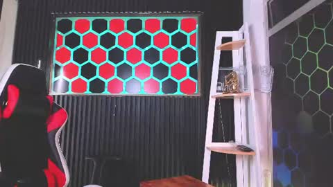 Snapshot of cristopher_wild chatting on 06/18/26, 08:46 Cristopher online show from 06/18/26, 08:46