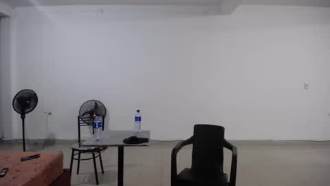 Snapshot of crisyoha4020 chatting on 10/28/25, 05:44 crisyoha4020 online show from 10/28/25, 05:44