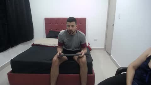 Snapshot of crisyoha4020 chatting on 11/13/25, 01:04 crisyoha4020 online show from 11/13/25, 01:04