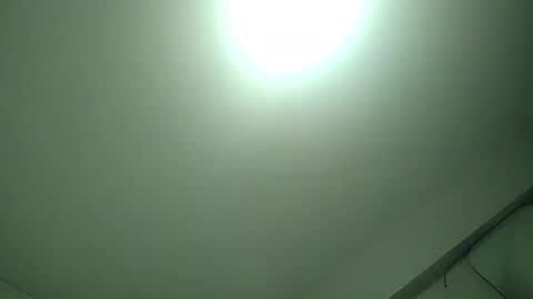 Snapshot of crizzy30 chatting on 11/27/25, 10:28 crizzy30 online show from 11/27/25, 10:28