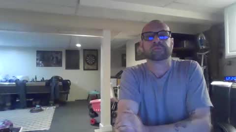 Snapshot of crm400 chatting on 05/03/26, 04:29 billybasement online show from 05/03/26, 04:29