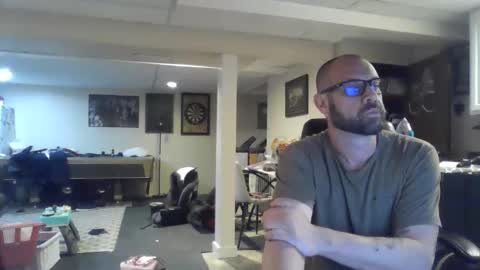 Snapshot of crm400 chatting on 05/21/26, 02:07 billybasement online show from 05/21/26, 02:07