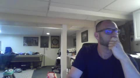 Snapshot of crm400 chatting on 06/22/26, 01:29 billybasement online show from 06/22/26, 01:29