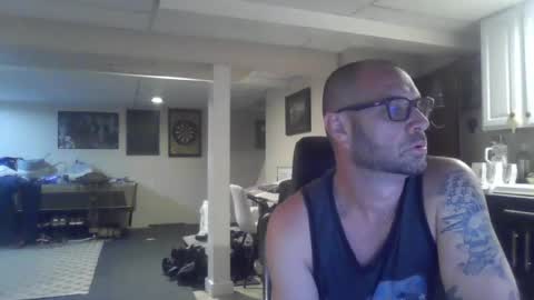Snapshot of crm400 chatting on 07/04/26, 02:07 billybasement online show from 07/04/26, 02:07