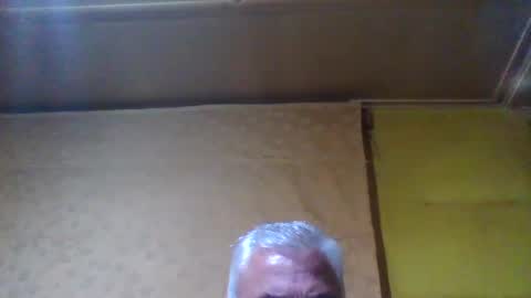 Snapshot of crmperez chatting on 01/12/25, 01:00 crmperez online show from 01/12/25, 01:00