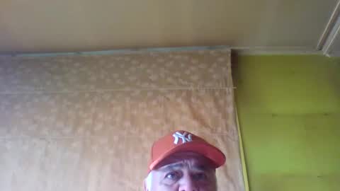 Snapshot of crmperez chatting on 01/12/25, 10:33 crmperez online show from 01/12/25, 10:33