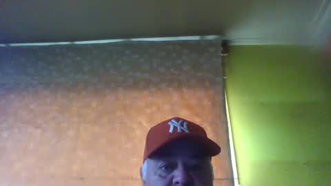 Snapshot of crmperez chatting on 01/20/25, 08:18 crmperez online show from 01/20/25, 08:18