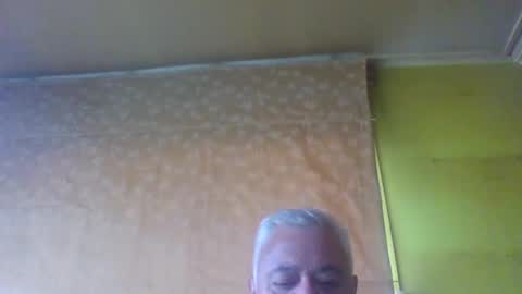 Snapshot of crmperez chatting on 02/04/25, 08:38 crmperez online show from 02/04/25, 08:38