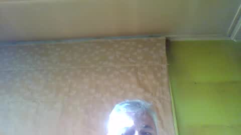 Snapshot of crmperez chatting on 02/27/25, 10:09 crmperez online show from 02/27/25, 10:09