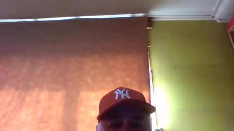 Snapshot of crmperez chatting on 09/11/25, 06:52 crmperez online show from 09/11/25, 06:52