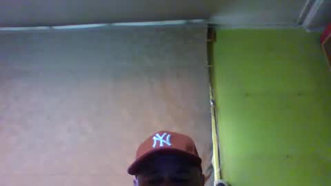 Snapshot of crmperez chatting on 09/14/25, 05:45 crmperez online show from 09/14/25, 05:45