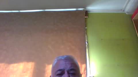 Snapshot of crmperez chatting on 09/23/25, 06:44 crmperez online show from 09/23/25, 06:44