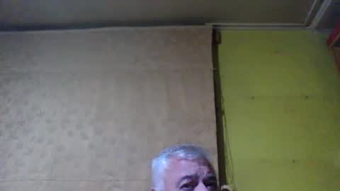 Snapshot of crmperez chatting on 10/10/25, 02:10 crmperez online show from 10/10/25, 02:10