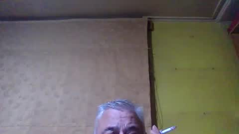 Snapshot of crmperez chatting on 11/26/25, 12:22 crmperez online show from 11/26/25, 12:22