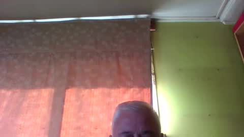 crmperez online show from 04/01/26, 06:05