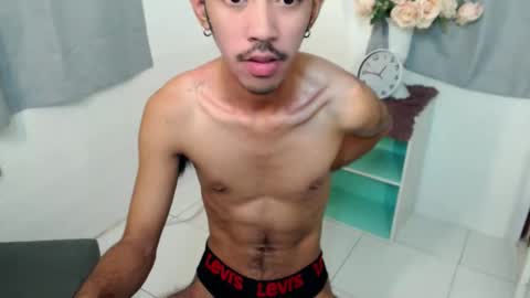 crocodale online show from 10/10/25, 10:20