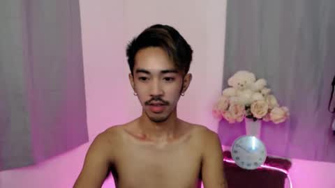 crocodale online show from 10/14/25, 09:21