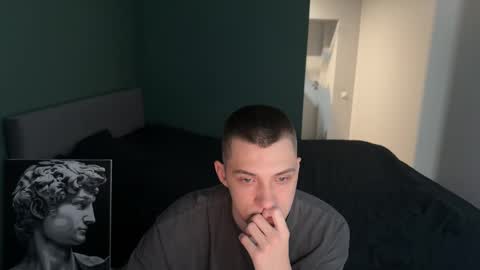 cronck52 online show from 12/19/25, 11:34