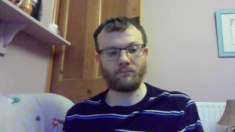 Snapshot of cropper4fun chatting on 12/18/25, 08:31 Cropper online show from 12/18/25, 08:31