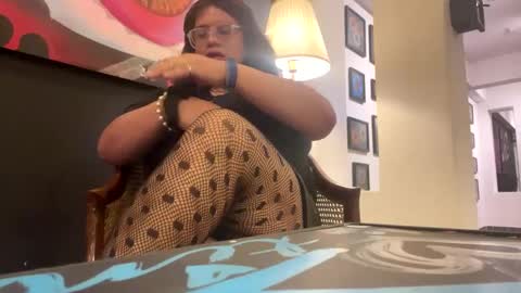 Linda Cross online show from 03/01/25, 12:28