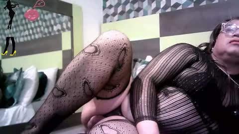 Linda Cross online show from 11/06/25, 11:04