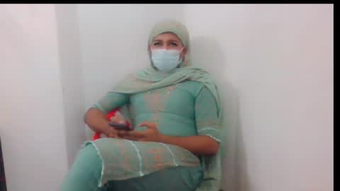 Crossy Angel online show from 03/29/26, 05:57