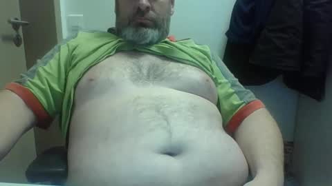 Crouch1 online show from 10/30/25, 12:17