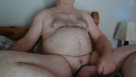 Snapshot of crowbarbi chatting on 12/16/24, 03:11 Crowbarbi online show from 12/16/24, 03:11