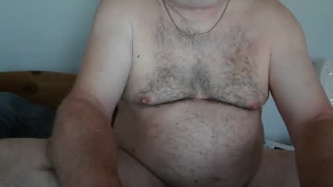 Snapshot of crowbarbi chatting on 10/02/25, 06:26 Crowbarbi online show from 10/02/25, 06:26