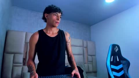 Croy online show from 03/08/26, 06:01