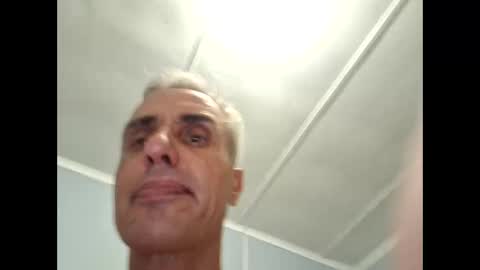 Snapshot of crucut80 chatting on 12/22/24, 07:31 Crucut online show from 12/22/24, 07:31