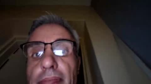 Snapshot of crucut80 chatting on 01/13/25, 03:23 Crucut online show from 01/13/25, 03:23