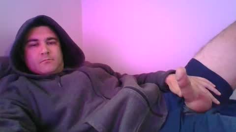 Snapshot of crush380 chatting on 01/04/25, 04:43 Crush380 online show from 01/04/25, 04:43