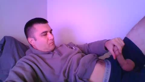 Snapshot of crush380 chatting on 02/06/25, 10:00 Crush380 online show from 02/06/25, 10:00