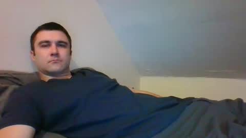 Snapshot of crush380 chatting on 03/04/25, 11:32 Crush380 online show from 03/04/25, 11:32