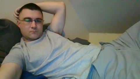 Snapshot of crush380 chatting on 03/10/25, 10:13 Crush380 online show from 03/10/25, 10:13