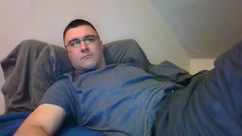 Snapshot of crush380 chatting on 03/12/25, 11:54 Crush380 online show from 03/12/25, 11:54